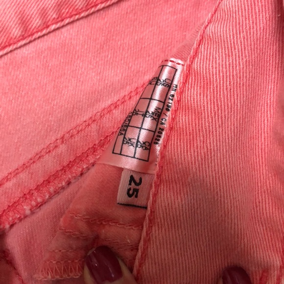 Guess peach lace shorts - Picture 3 of 8